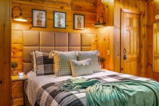 Location Private Log Cabin Hot Tub Fireplace - Pigeon Forge - 8