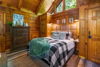 Location Private Log Cabin Hot Tub Fireplace - Pigeon Forge - 1