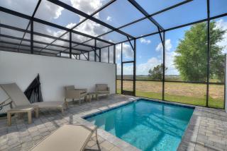 Harmony Haven Boutique Townhome At Azzure Resort Near Disney By Shine Villas - 6