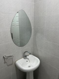 Cozy 2-Bedroom Apartment - Abuja - 8