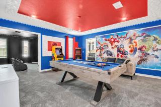 Serenity Lakeview Retreat Stunning Water Views, No Rear Neighbors, Private Pool, Game Room & Star Wars Cinema - 9