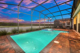 Serenity Lakeview Retreat Stunning Water Views, No Rear Neighbors, Private Pool, Game Room & Star Wars Cinema - 3