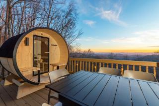 4 Br Mountain Views Sleeps 10 Sauna Hot Tub Arcade - Swiss - 0
