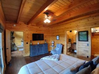 Luxury Mtn Log Home- Sevier Lodge at May Ridge - 6