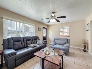Screened Patio | Fenced Yard | Walk to St. Joseph's Hospital - 7