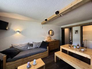 Résidence Les Melezes - Studio vue montagne · Accès pistes par navette · Parking extérieur MAE-0944 - Champcella - 7