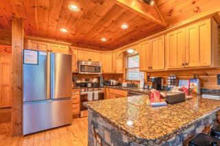 Red Oak Luxe Mountain Cabin - 4
