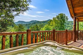 View Location 2 Fireplaces Hot Tub Honeymoon - Sevierville - 0