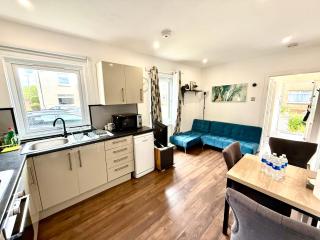 South Gyle House - SuperFast WiFi and Free Parking - 7 minutes from Edinburgh Airport - Edimburgo - 5