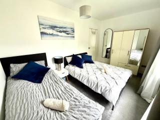 South Gyle House - SuperFast WiFi and Free Parking - 7 minutes from Edinburgh Airport - Edimburgo - 2