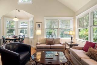 Walk to Beach Close to Town - 4