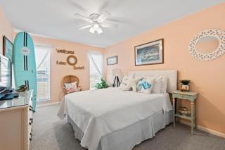 Oceanfront WC Villa- Pool, Corner Balcony, King Bed - Myrtle Beach - 6