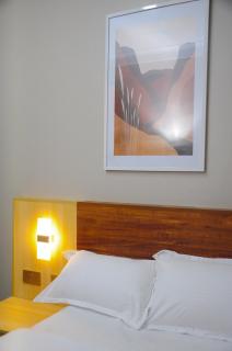 White Cottage Suites - Kampala - 8