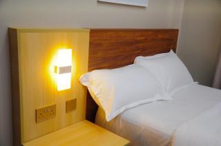 White Cottage Suites - Kampala - 7
