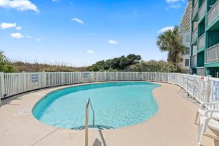 Oceanfront WC Villa- Pool, Corner Balcony, King Bed - Myrtle Beach - 7