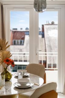 Exclusive 2-Bedroom Retreat in Iconic Mayfair H8 - London - 1