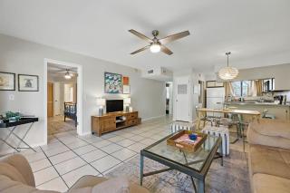 Hibiscus By the Sea - Stay for 5 - 0