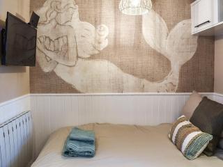 White Mermaid - Uk42775 - Newborough - 2