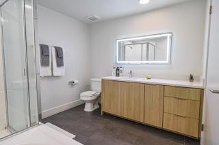 Modern 2BD 2BA, 5 min to Santa Monica Pier! - Los Angeles - 1