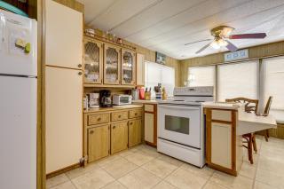 Pool and Hot Tub Access Home in Jensen Beach! - Jensen Beach - 5