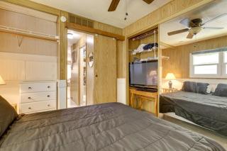Pool and Hot Tub Access Home in Jensen Beach! - Jensen Beach - 1