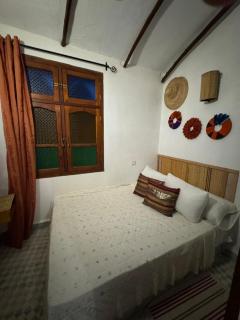 Tiny house, old city, dar Bassido, chefchaouen - 1