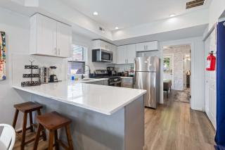 4BR 2BA Hot Tub Home By The Bay - Atlantic City - 2