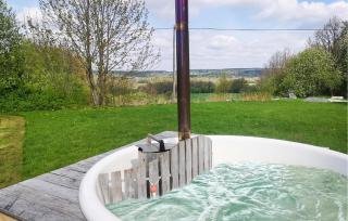 Lovely Home In Berghem With Wifi - - 2
