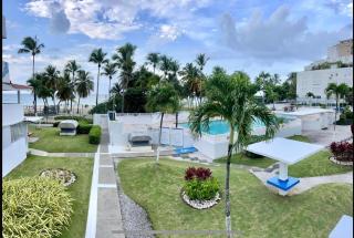 Downtown Isla Verde Beachfront Apartment with Pool and Parking - San Juan - 5