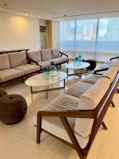 The Cozy Nook at The Breeze Condo Airport, MOA, PICC, CPP, Sunset - Manila - 6