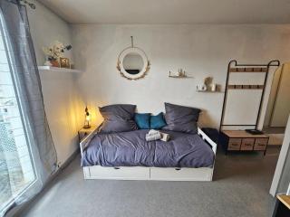 Petit studio cosy, balcon et vue - 9