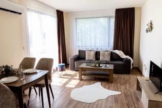 Two-Bedroom Apartment with Kitchen - Saints Constantine and Helena - 9