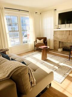 Cozy Hollywood Cottage - Walk to Larchmont Village - Los Angeles - 1
