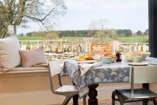 Lakeside Cottage, Emily - - 3