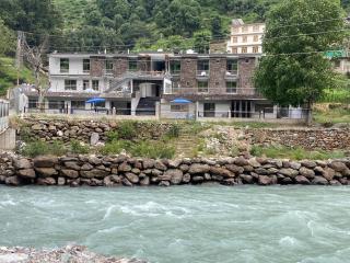 River Garden Hotel and Resort - Nārān - 6