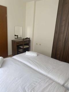 Family, Friendly 2 Bed Apartment - 2