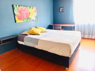 Habitaciones junto a Clinica Santa Fe - Bogota - 3