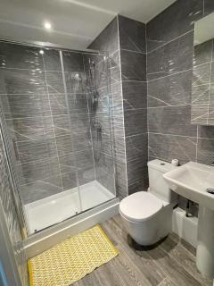 Private Bedroom in a Shared Penhouse - - 5