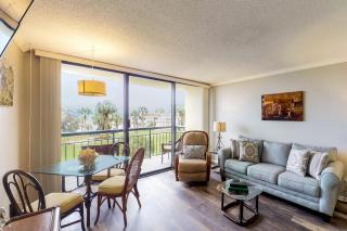 San Luis Getaway #435 by Vacasa - Galveston - 9