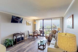 San Luis Getaway #435 by Vacasa - Galveston - 8