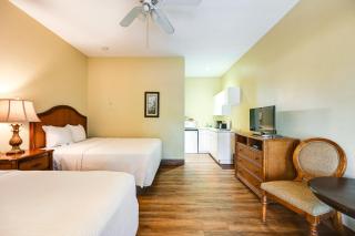 Naples Escape with Community Pool and Marina View! - Naples - 0