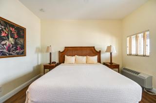 Sunny Naples Escape with Heated Community Pool! - Naples - 7
