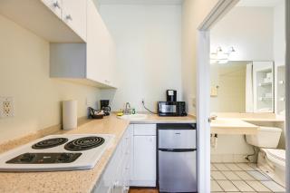 Sunny Naples Escape with Heated Community Pool! - Naples - 1