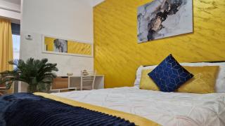 Golden Mood Apartment near Palace - Iaşi - 0