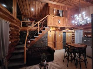 CHALET EN RONDINS AVEC SPA - 5 personnes - 3