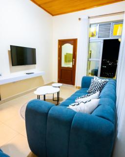 Flexible 6 BR Home - Book a Room or the Whole House! - Kigali - 2