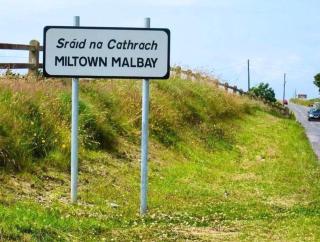 Amazing 4 BR Home, Ocean Views, Wild Atlantic way - - 8