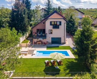 Four Seasons Casa Novi Sad - Ledinci - 9