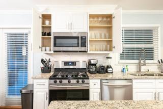 The Ultimate Retreat Sleeps 16 Fun and Relaxation - Decatur - 6