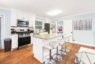 The Ultimate Retreat Sleeps 16 Fun and Relaxation - Decatur - 6